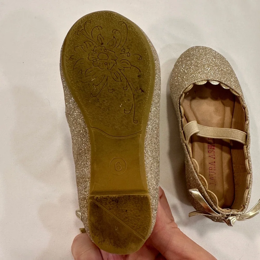 Laura Ashley Glitter‎ Scalloped Ballet Flats Kids Size 6 Gold Bow | Princesscore
